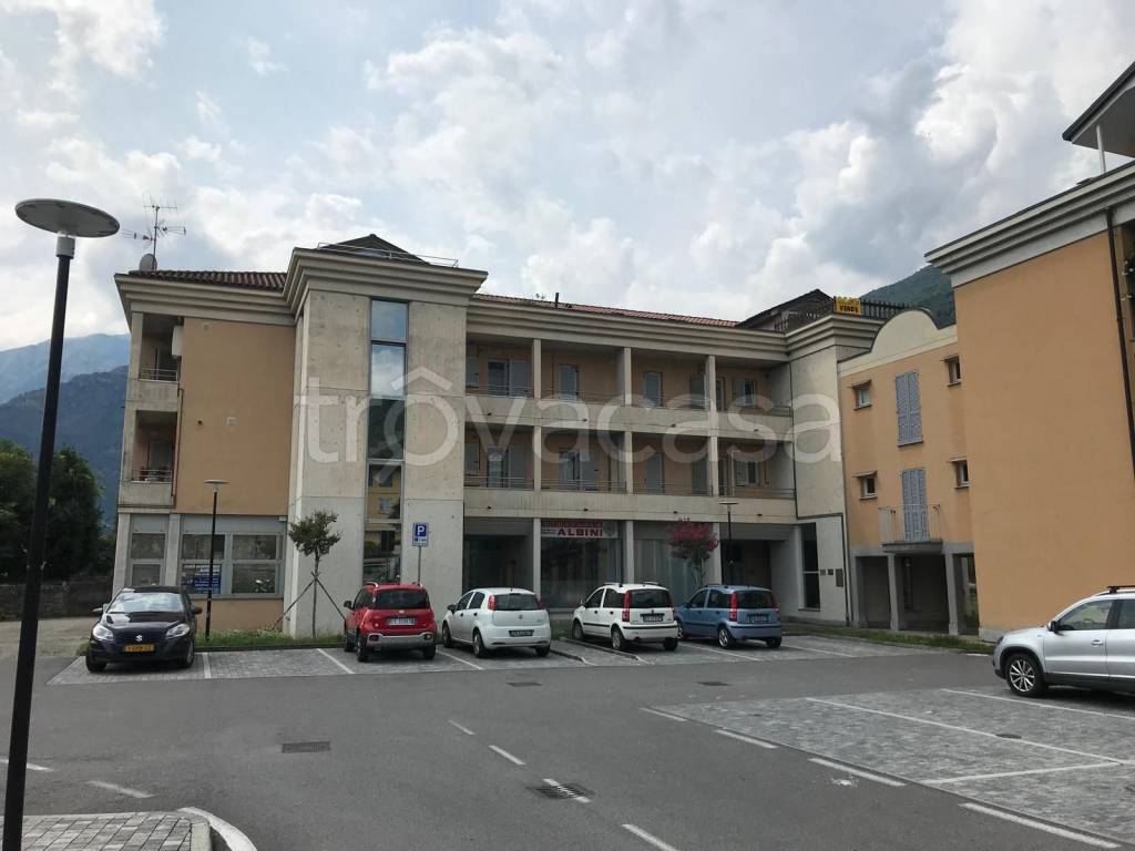 appartamento in vendita a Gravedona ed Uniti