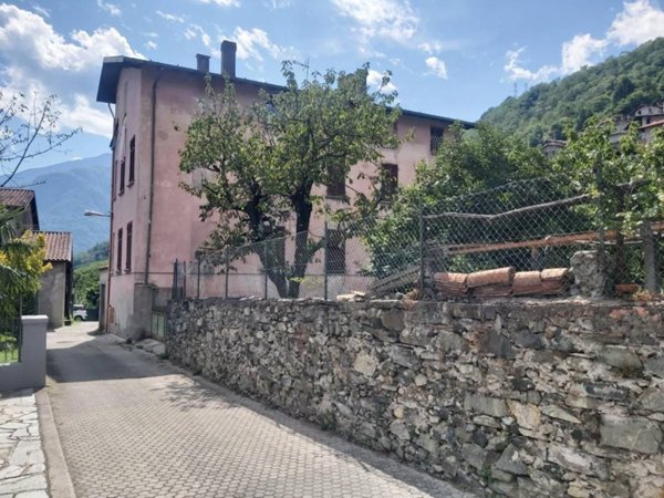 appartamento in vendita a Gravedona ed Uniti