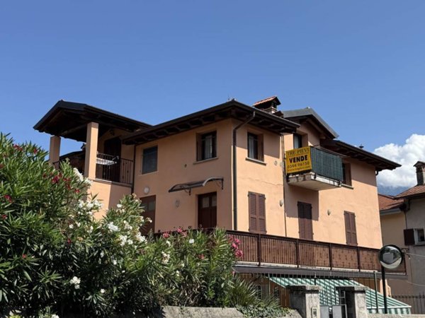 appartamento in vendita a Gravedona ed Uniti in zona Gravedona