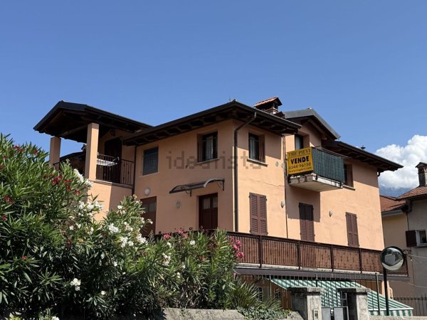 appartamento in vendita a Gravedona ed Uniti
