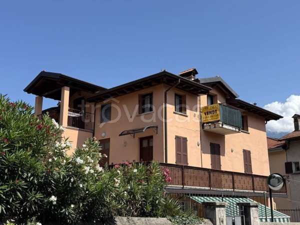appartamento in vendita a Gravedona ed Uniti in zona Gravedona