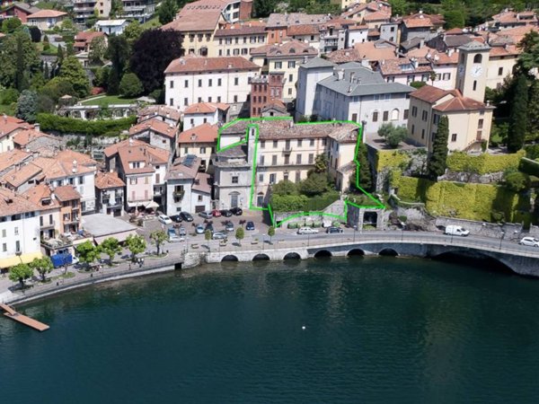casa indipendente in vendita a Gravedona ed Uniti in zona Gravedona