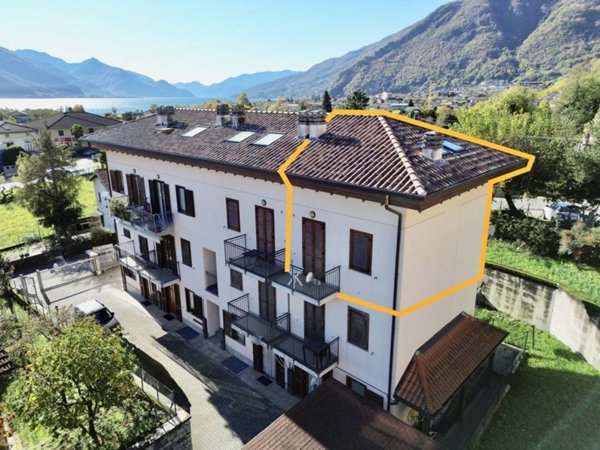 appartamento in vendita a Gravedona ed Uniti in zona Consiglio di Rumo