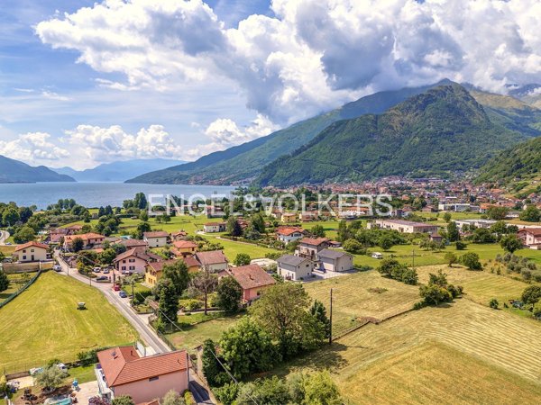 terreno edificabile in vendita a Gravedona ed Uniti in zona Gravedona