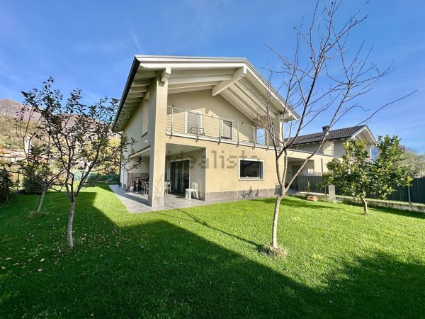 casa indipendente in vendita a Gravedona ed Uniti