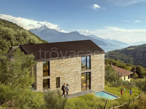 casa indipendente in vendita a Gravedona ed Uniti