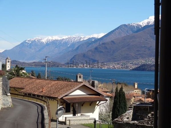 casa indipendente in vendita a Gravedona ed Uniti