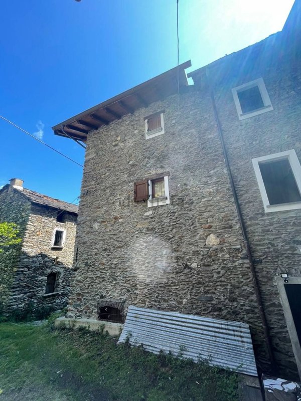 appartamento in vendita a Gravedona ed Uniti