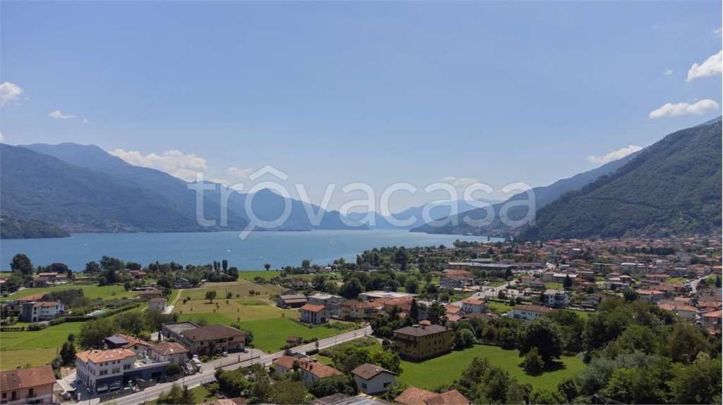 appartamento in vendita a Gravedona ed Uniti in zona Gravedona