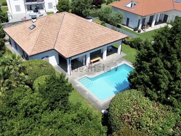 casa indipendente in vendita a Gravedona ed Uniti in zona Gravedona