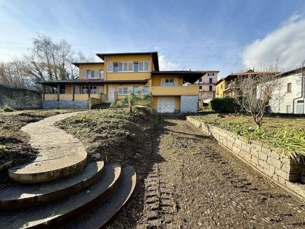 casa indipendente in vendita a Gravedona ed Uniti