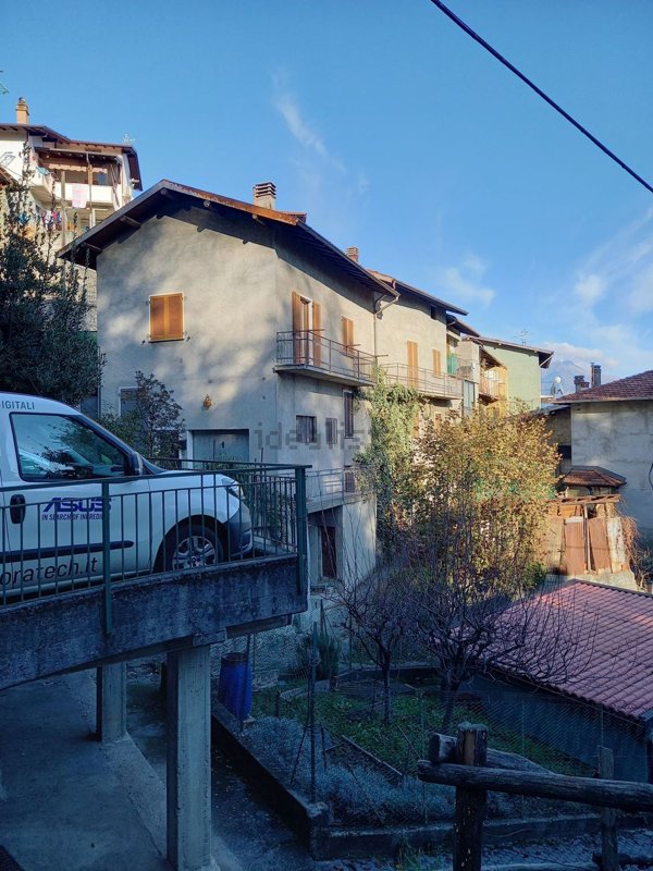 appartamento in vendita a Gravedona ed Uniti