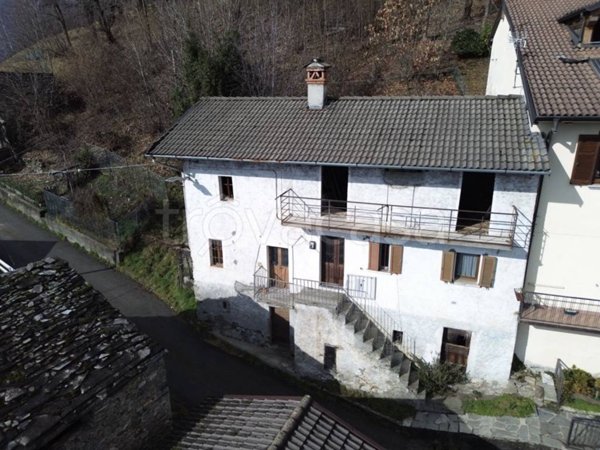casa indipendente in vendita a Gravedona ed Uniti