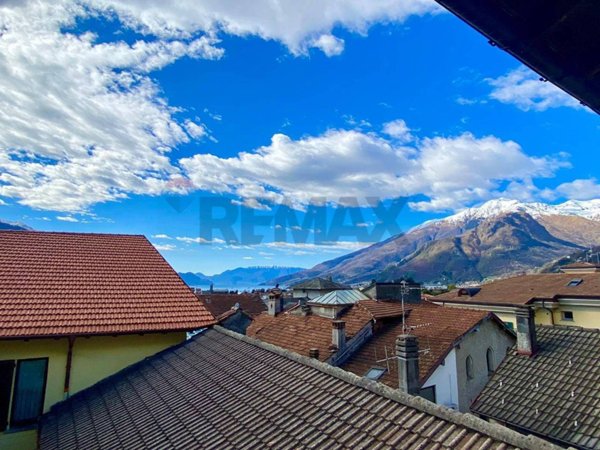 casa indipendente in vendita a Gravedona ed Uniti in zona Gravedona