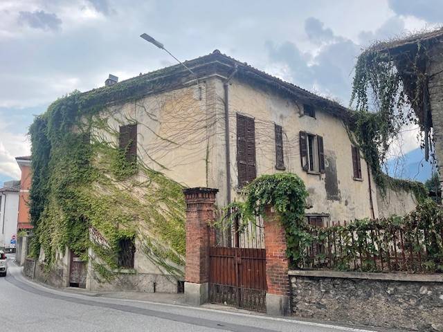intera palazzina in vendita a Gravedona ed Uniti in zona Gravedona