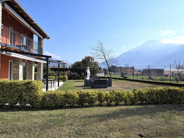 appartamento in vendita a Gravedona ed Uniti