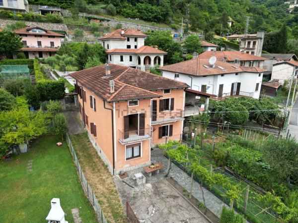 casa indipendente in vendita a Gravedona ed Uniti