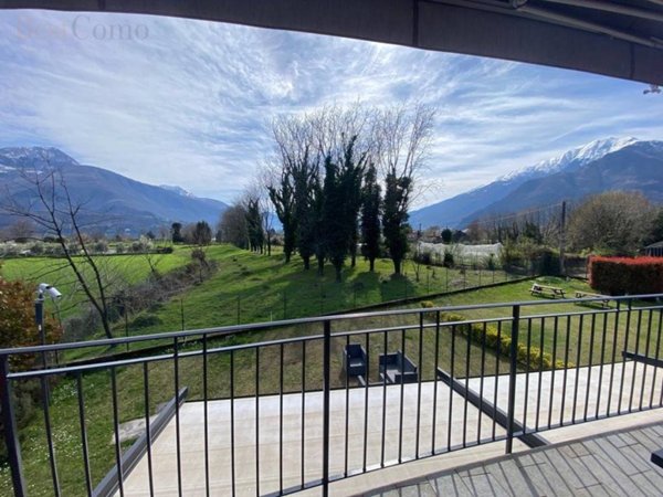 appartamento in vendita a Gravedona ed Uniti in zona Gravedona