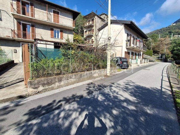 casa indipendente in vendita a Gravedona ed Uniti