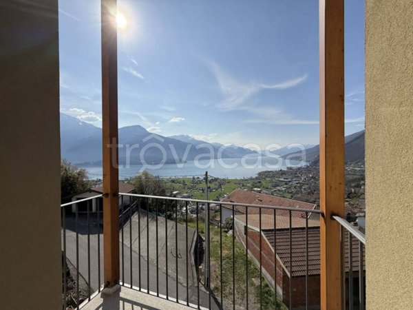 appartamento in vendita a Gravedona ed Uniti