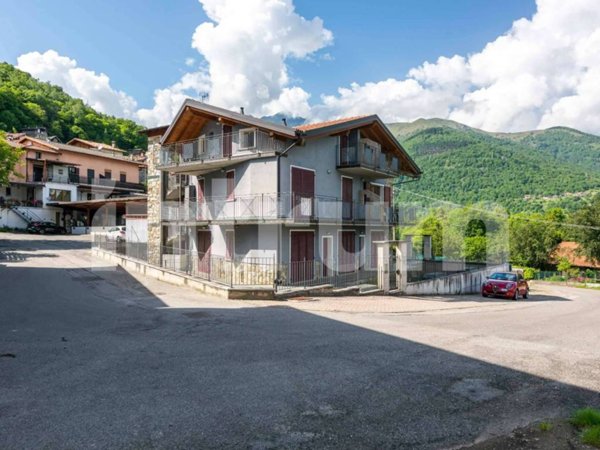 appartamento in vendita a Gravedona ed Uniti in zona Gravedona