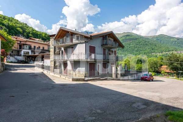appartamento in vendita a Gravedona ed Uniti in zona Gravedona