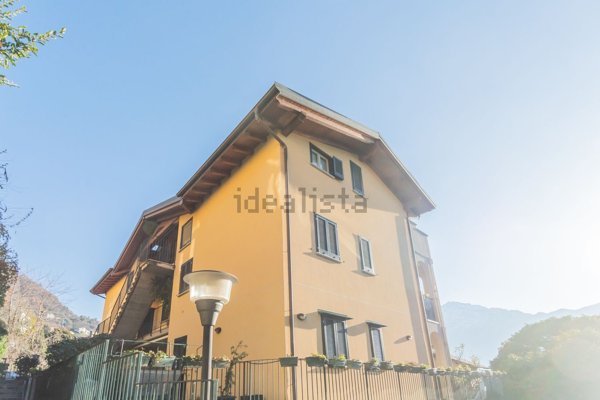 appartamento in vendita a Gravedona ed Uniti in zona Gravedona