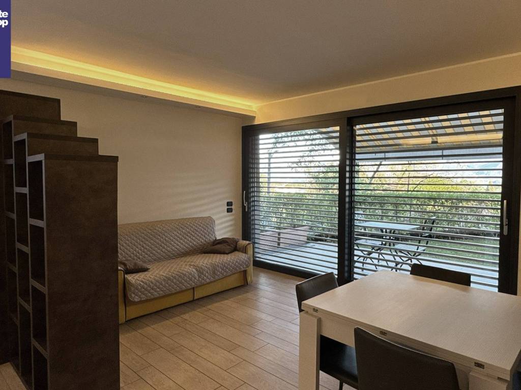 appartamento in vendita a Gravedona ed Uniti in zona Gravedona