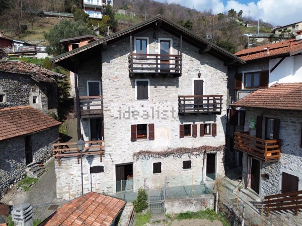 appartamento in vendita a Gravedona ed Uniti