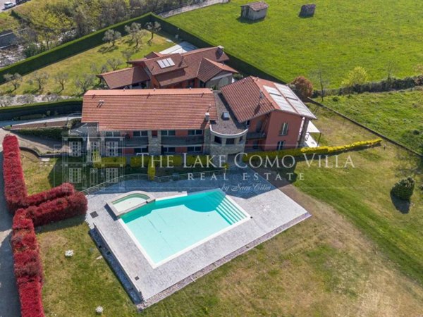 appartamento in vendita a Gravedona ed Uniti in zona Gravedona