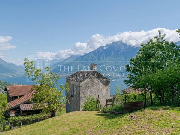 casa indipendente in vendita a Gravedona ed Uniti