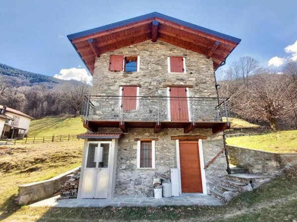 casa indipendente in vendita a Gravedona ed Uniti