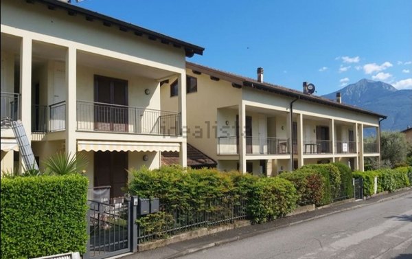 appartamento in vendita a Gravedona ed Uniti