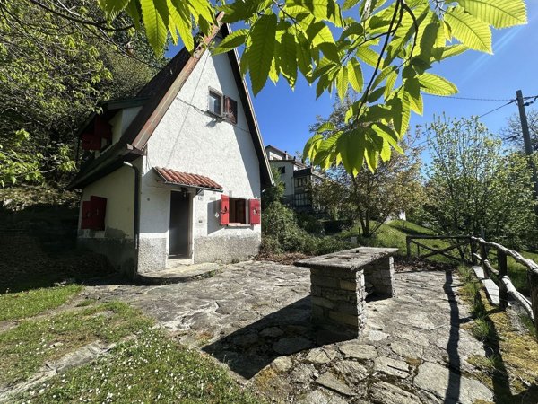 casa indipendente in vendita a Gravedona ed Uniti in zona Naro