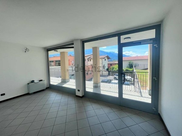 casa indipendente in vendita a Gravedona ed Uniti in zona Gravedona