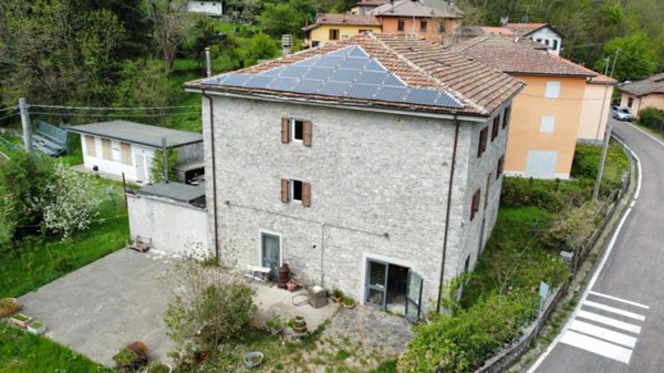 casa indipendente in vendita a Gravedona ed Uniti in zona Consiglio di Rumo