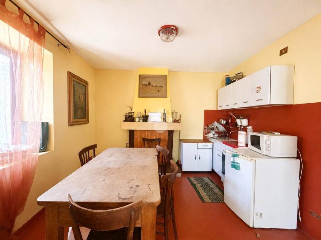 casa indipendente in vendita a Gravedona ed Uniti in zona Gravedona