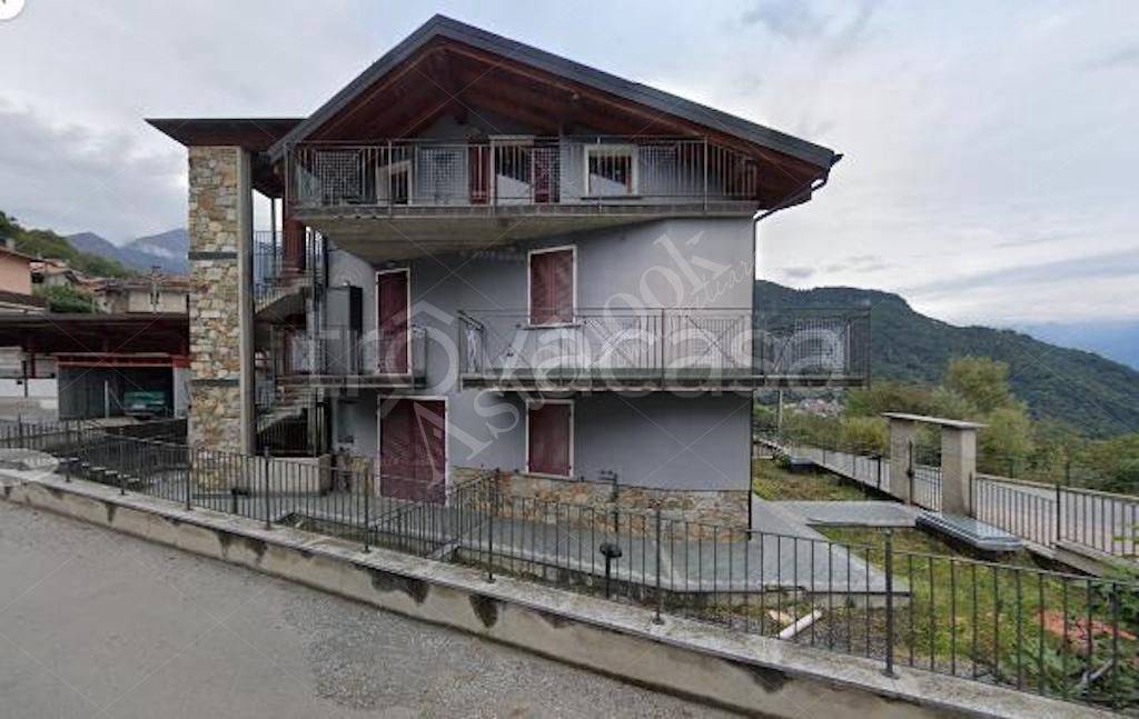 appartamento in vendita a Gravedona ed Uniti