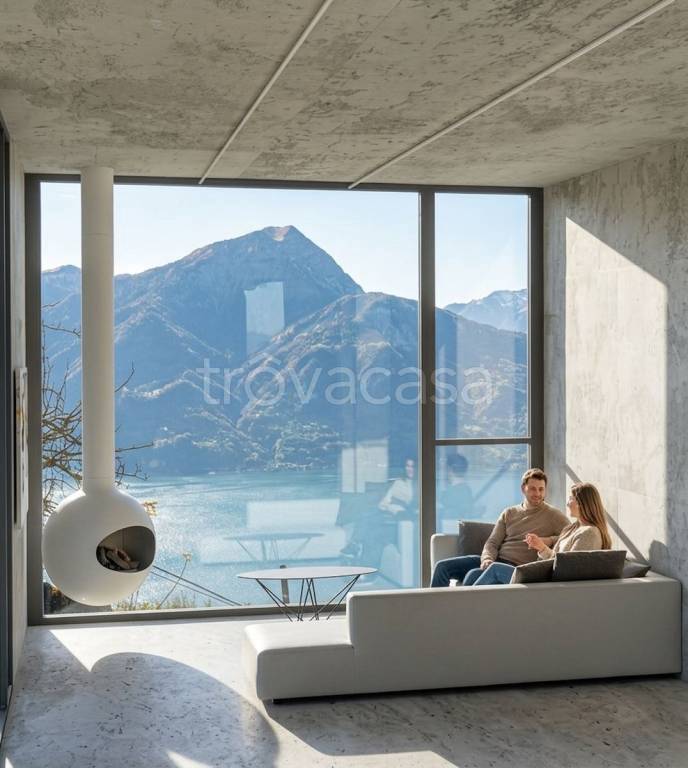 casa indipendente in vendita a Gravedona ed Uniti in zona Traversa