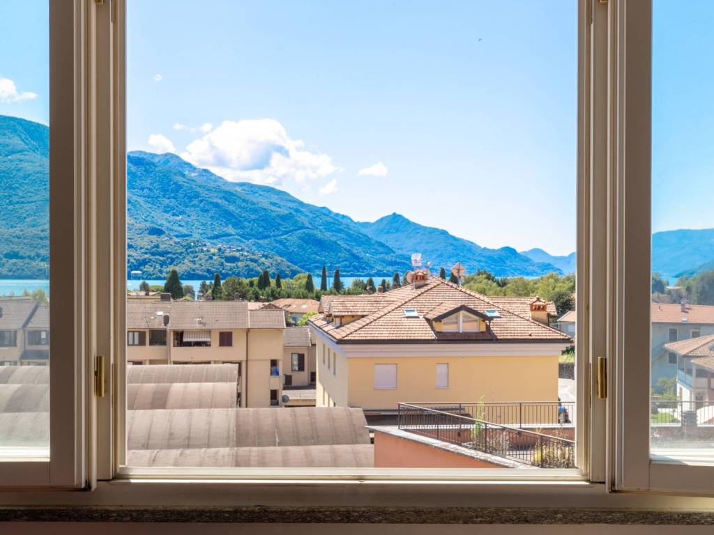 appartamento in vendita a Gravedona ed Uniti in zona Gravedona