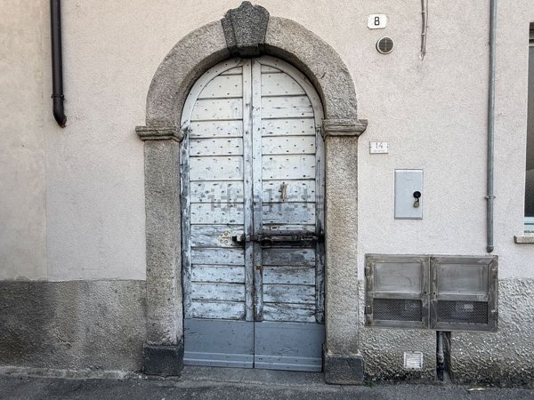 appartamento in vendita a Gravedona ed Uniti in zona Gravedona