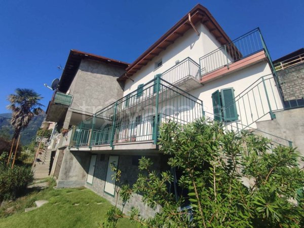 casa indipendente in vendita a Gravedona ed Uniti in zona Consiglio di Rumo