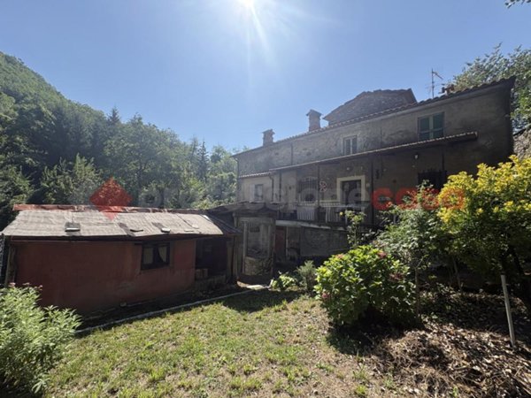 casa indipendente in vendita a Gravedona ed Uniti in zona Consiglio di Rumo