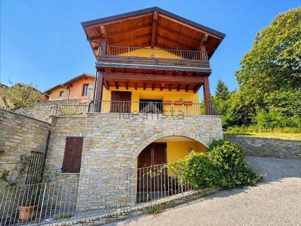 casa indipendente in vendita a Gravedona ed Uniti in zona Germasino