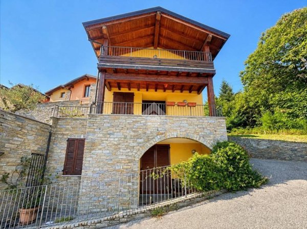 casa indipendente in vendita a Gravedona ed Uniti in zona Germasino