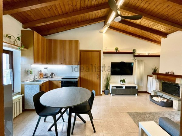 appartamento in vendita a Gravedona ed Uniti in zona Gravedona