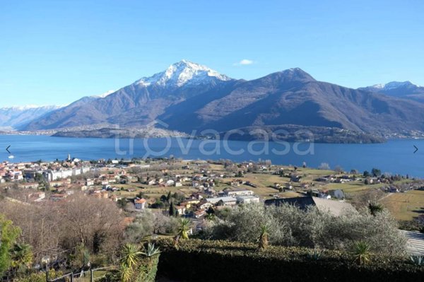 appartamento in vendita a Gravedona ed Uniti in zona Consiglio di Rumo