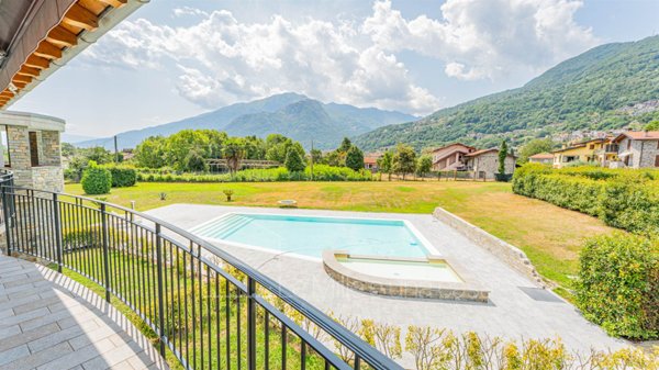 appartamento in vendita a Gravedona ed Uniti in zona Gravedona