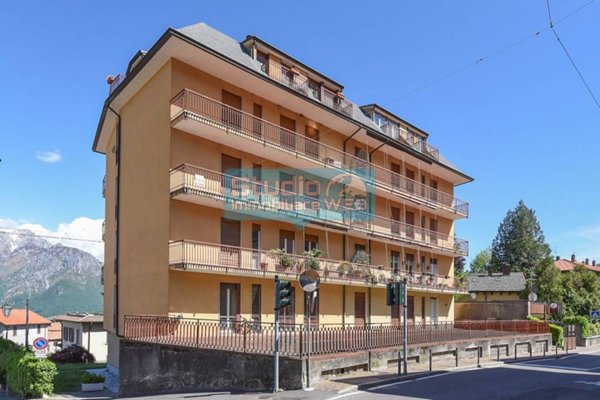 appartamento in vendita a Bellagio in zona Civenna