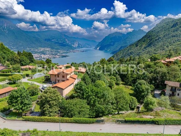 terreno edificabile in vendita a Bellagio in zona Civenna